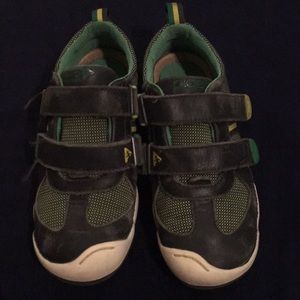 Plae leather Toddler boy 13.5